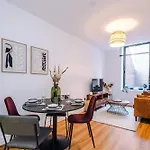The Cosy - 2 Min Walk To Station Leeds (West Yorkshire)