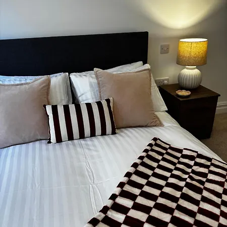 The Cosy - 2 Min Walk To Station Leeds (West Yorkshire)