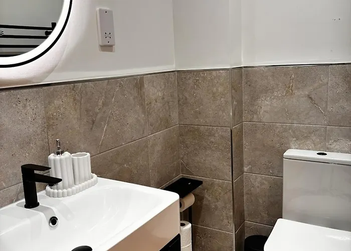 شقة The Cosy - 2 Min Walk To Station *