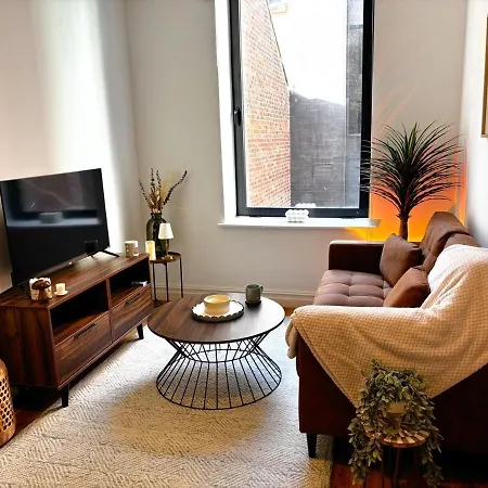 The Cosy - 2 Min Walk To Station Apartment *